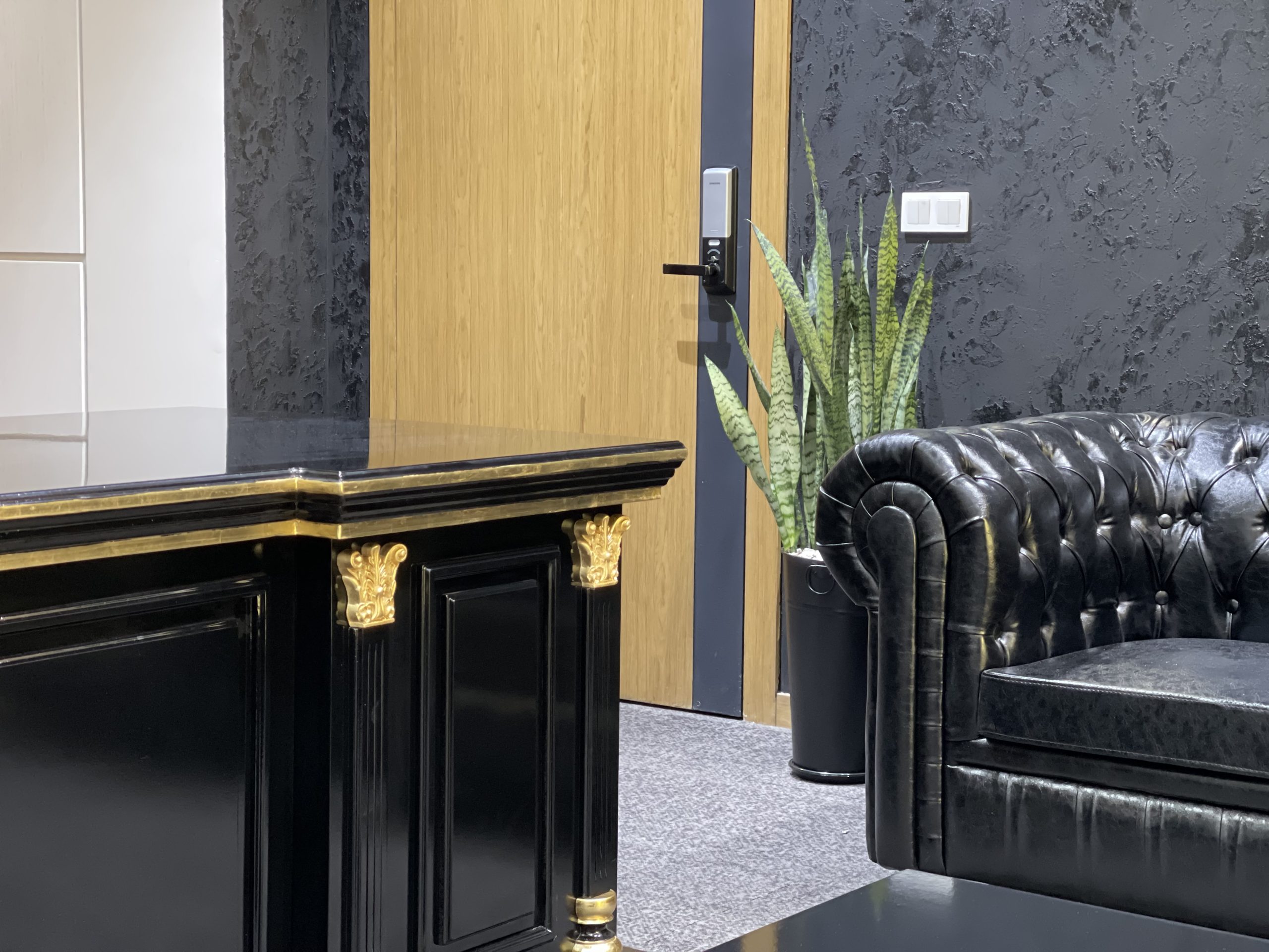 مبلمان اداری لوکس بینو